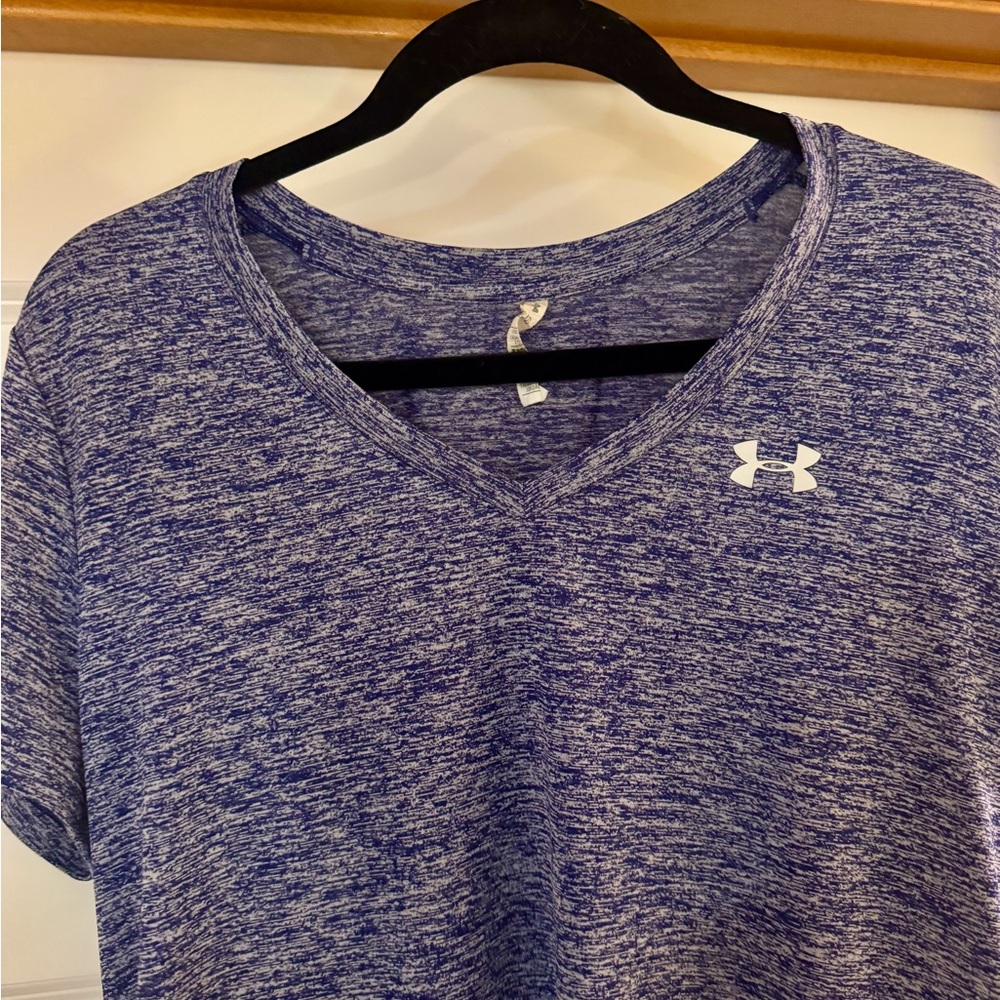 Under Armour - Short Sleeve Tee -WOMEN - Picture 2 of 5